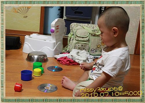 【桓兒】1y4m 手眼協調篇 趣味套杯駔+葡萄乾土司