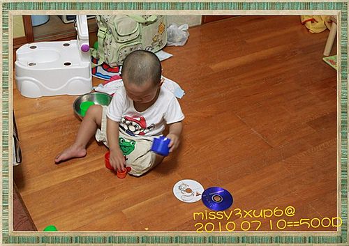 【桓兒】1y4m 手眼協調篇 趣味套杯駔+葡萄乾土司