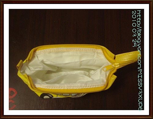 【淘寶】小小公車收納包，韓風卡夾文具等