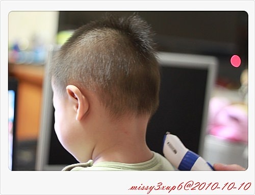 【敗家】松下、百特理髮剃頭器(嬰幼兒電動推剪、打薄剪) - 第19張圖 【敗家】松下、百特理髮剃頭器(嬰幼兒電動推剪、打薄剪)