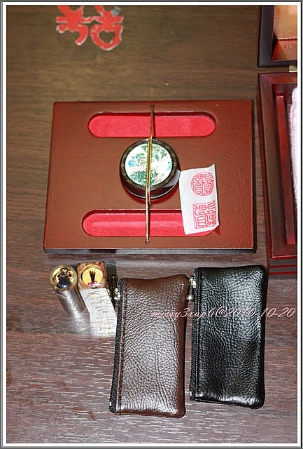 090805 肚臍章，髮臍章(發財章)。桓的出生首禮