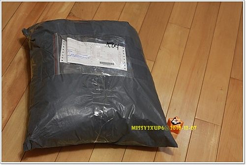 【敗家】超火熱的時尚指南爆毛大衣 - 第3張圖 【敗家】超火熱的時尚指南爆毛大衣