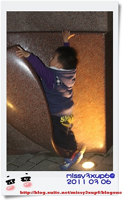 【桓兒】2y 生日快樂，終於切到蛋糕了。