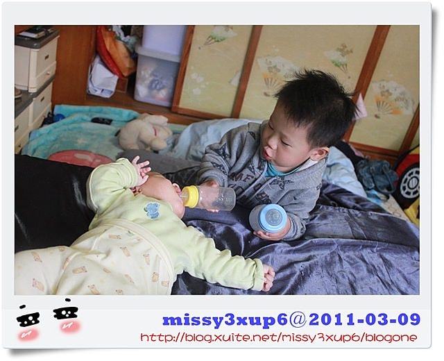 【兩寶】這就是手足吧!加全家的米奇繽紛轉轉棒 - 第3張圖 【兩寶】這就是手足吧!加全家的米奇繽紛轉轉棒