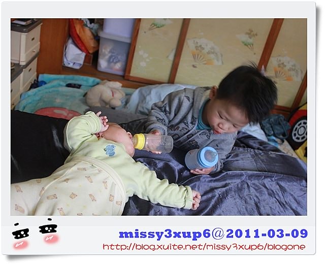 【兩寶】這就是手足吧!加全家的米奇繽紛轉轉棒 - 第4張圖 【兩寶】這就是手足吧!加全家的米奇繽紛轉轉棒