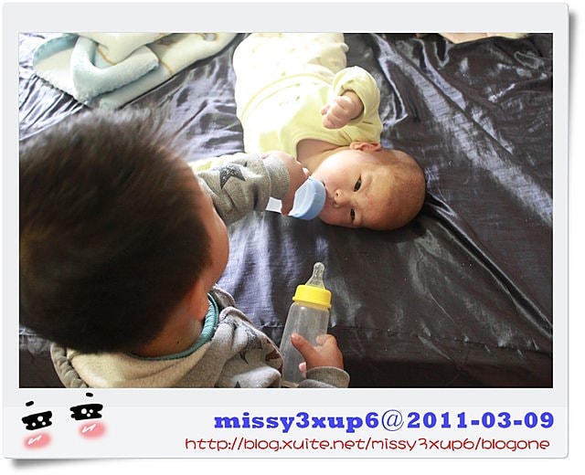 【兩寶】這就是手足吧!加全家的米奇繽紛轉轉棒 - 第5張圖 【兩寶】這就是手足吧!加全家的米奇繽紛轉轉棒