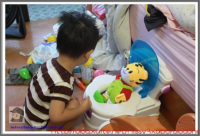 【桓兒】2Y1M 戒尿布之這就是阿虎魔力嗎? - 第3張圖 【桓兒】2Y1M 戒尿布之這就是阿虎魔力嗎?