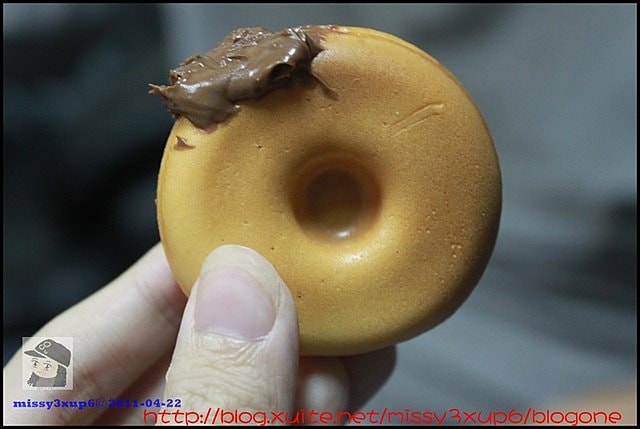 【廚房】超夯茶家鬆餅粉化作甜甜圈 4/25補照片