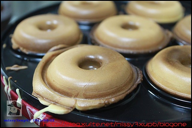 【廚房】超夯茶家鬆餅粉化作甜甜圈 4/25補照片