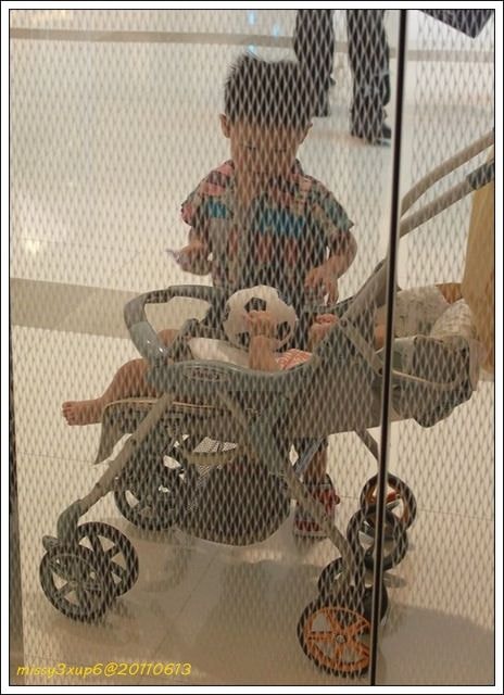 ２０１１.０６.１５　首次沒一起過得生日，生日快樂