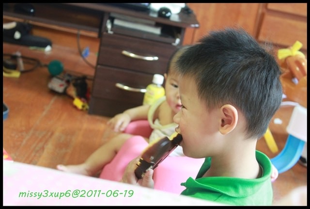 ２０１１.０６.１９　小失敗米奇鬆餅之一切都是為我兒（桓2Ｙ3Ｍ）