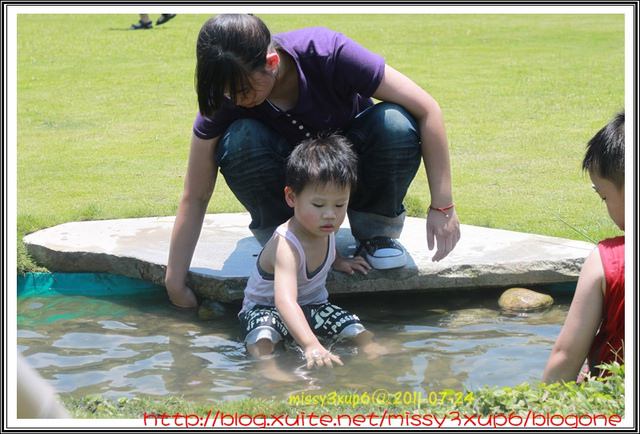 ２０１１.０７.２４　江將好帥哥三歲生日趴 IN台中沙發后花園