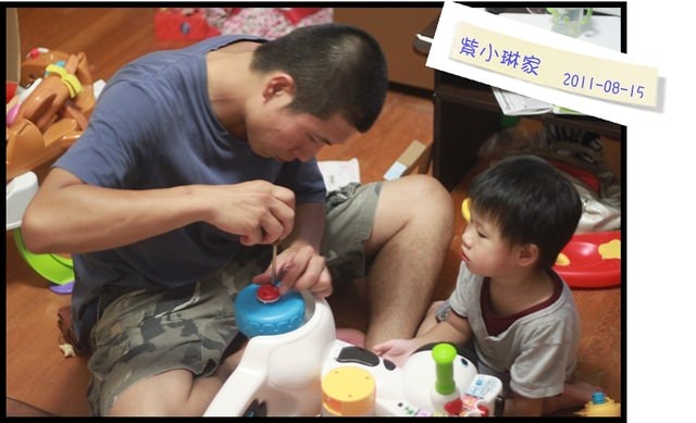 ２０１１.０８.２８　COSTCO敗入 Vtech 3合1斑馬滑板車