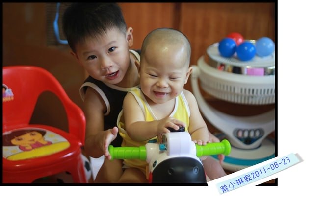 ２０１１.１１.０９　ＦＯＲ二寶愷兒的週歲