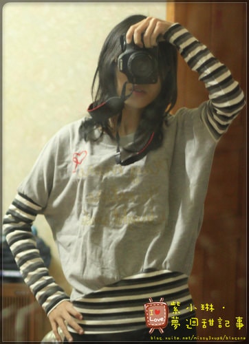 ２０１１.０１.１３ 首次上妝，眼線+新年新衣