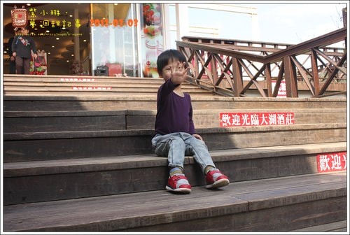 【play】2012.03 一年一度大湖採草莓去~