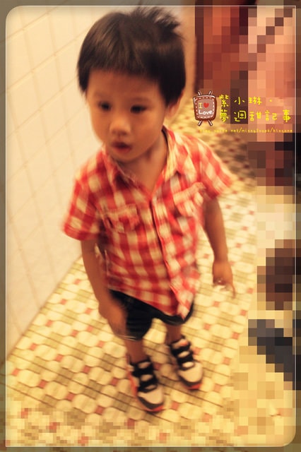 敗家買桓鞋，泰風尚走走去~桓3Y2M，愷1Y6M