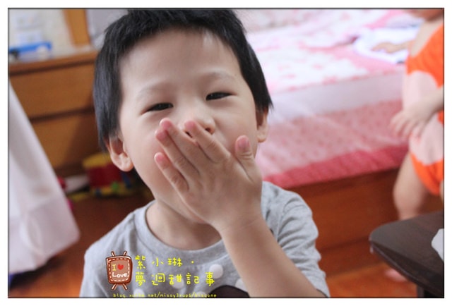 costco 韓國 海苔酥，拌飯孩子的最愛。桓3Y3M，愷1Y7M