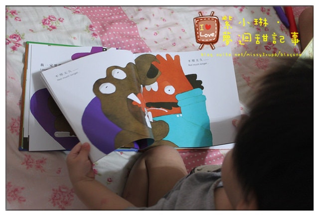 簡體童書貼紙書體驗,14隻小老鼠、鱷魚怕怕牙醫怕怕、好餓的毛毛蟲。桓3Y3M,愷1Y7M - 第12張圖 簡體童書貼紙書體驗,14隻小老鼠、鱷魚怕怕牙醫怕怕、好餓的毛毛蟲。桓3Y3M,愷1Y7M