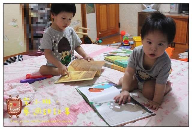 簡體童書貼紙書體驗,14隻小老鼠、鱷魚怕怕牙醫怕怕、好餓的毛毛蟲。桓3Y3M,愷1Y7M - 第20張圖 簡體童書貼紙書體驗,14隻小老鼠、鱷魚怕怕牙醫怕怕、好餓的毛毛蟲。桓3Y3M,愷1Y7M