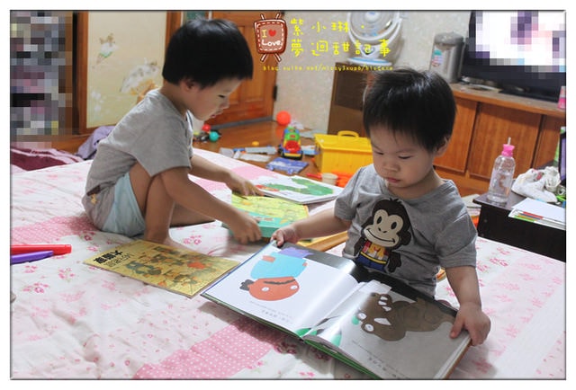 簡體童書貼紙書體驗,14隻小老鼠、鱷魚怕怕牙醫怕怕、好餓的毛毛蟲。桓3Y3M,愷1Y7M - 第21張圖 簡體童書貼紙書體驗,14隻小老鼠、鱷魚怕怕牙醫怕怕、好餓的毛毛蟲。桓3Y3M,愷1Y7M