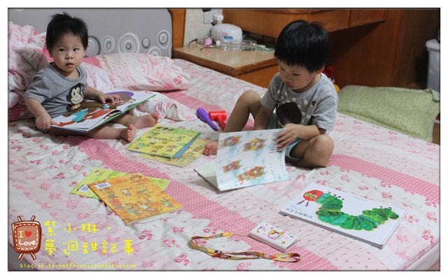 簡體童書貼紙書體驗,14隻小老鼠、鱷魚怕怕牙醫怕怕、好餓的毛毛蟲。桓3Y3M,愷1Y7M - 第24張圖 簡體童書貼紙書體驗,14隻小老鼠、鱷魚怕怕牙醫怕怕、好餓的毛毛蟲。桓3Y3M,愷1Y7M