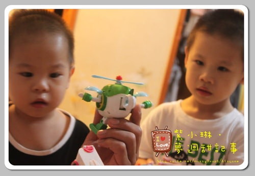 桓3Y5M,愷1Y9M 新玩具入荷,超可愛的波利變型小金剛 - 第7張圖 桓3Y5M,愷1Y9M 新玩具入荷,超可愛的波利變型小金剛