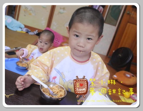 很好用的餐具,Edison 湯匙叉子組 桓3Y5M,愷1Y9M - 第5張圖 很好用的餐具,Edison 湯匙叉子組 桓3Y5M,愷1Y9M