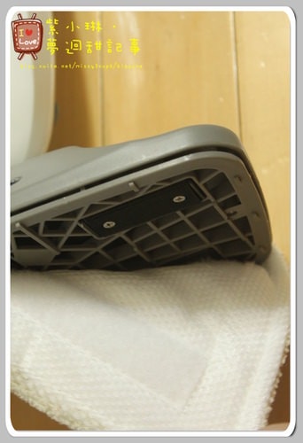 我不再當跪婦!!!!!鯊科蒸氣拖把 蒸氣地面清潔機SP100KTW - 第8張圖 我不再當跪婦!!!!!鯊科蒸氣拖把 蒸氣地面清潔機SP100KTW