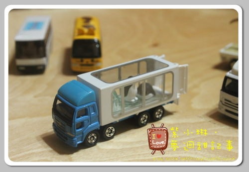 Tomica 小車第二波+其他款的合金車 - 第9張圖 Tomica 小車第二波+其他款的合金車