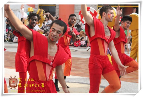 2012.12 員工旅遊之義大世界 愷2Y桓3Y8M