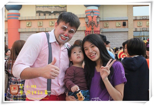 2012.12 員工旅遊之義大世界 愷2Y桓3Y8M