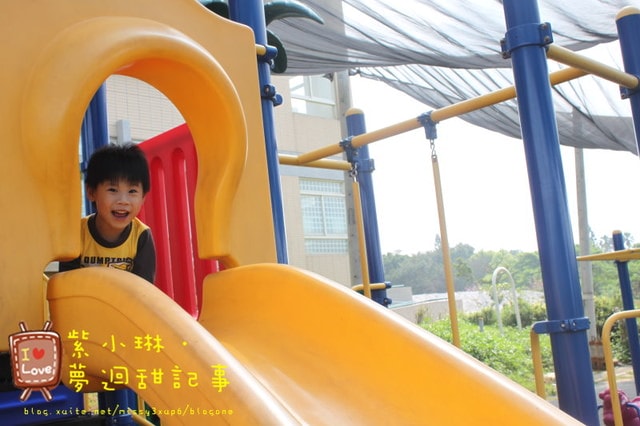 桓4Y愷2y4m 有太陽就來溜小孩 (愷愷為了opc而哭)